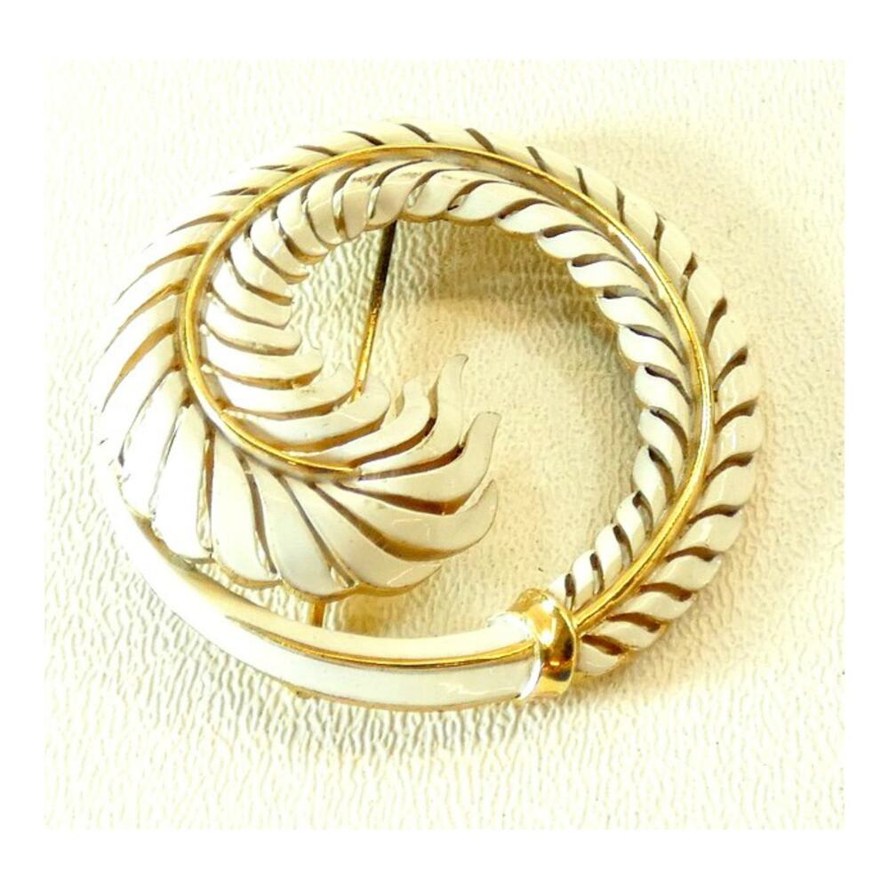 Vintage Couture Trifari Designer Gold Tone and White Enamel Spiraled Feather